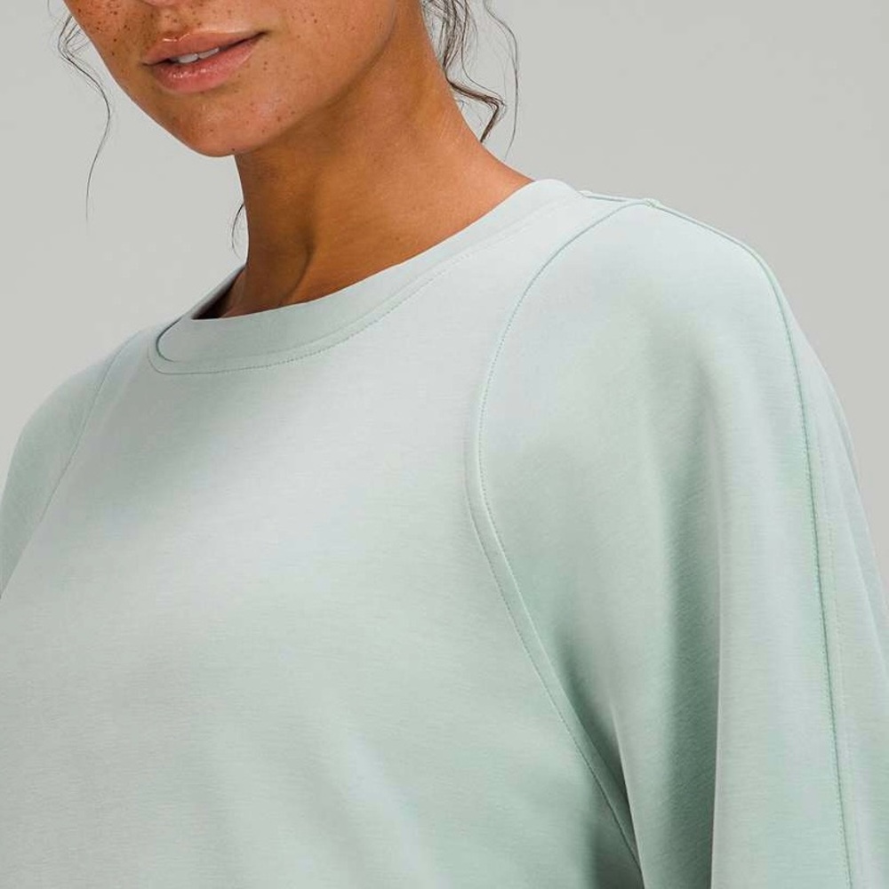 Lululemon Softstreme Draped-Back Crew
Silver Blue - Picture 3 of 13